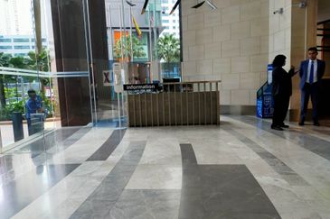 Menara HLX (formerly Menara HLA)