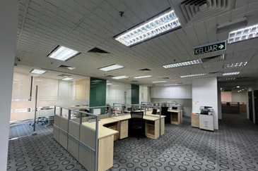 Menara HLX (formerly Menara HLA)