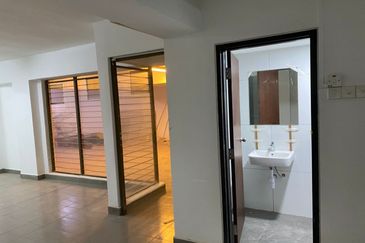 The HPY Residences-Newly renovated house near KLCC & U-Thant