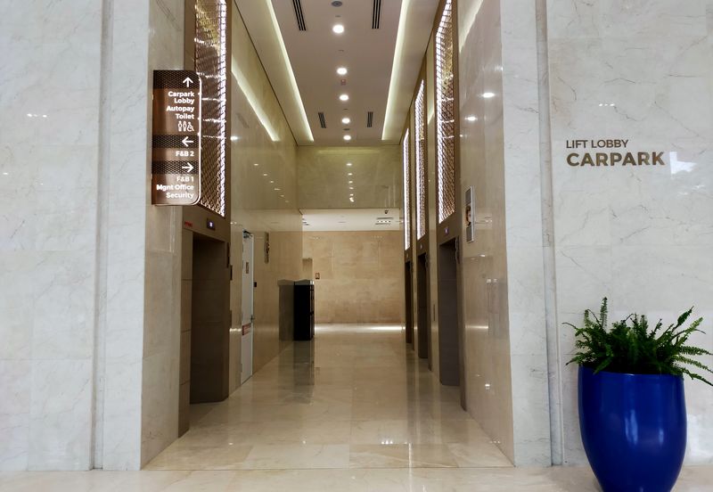 Plaza Conlay, Jalan Conlay