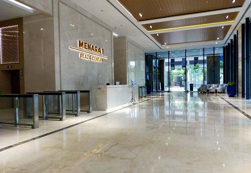 Plaza Conlay, Jalan Conlay