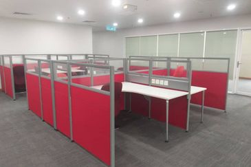 Menara TSH - Fully Fitted, short walk to MRT station