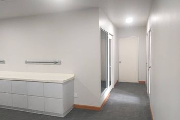 Menara TSH - Fully Fitted, short walk to MRT station