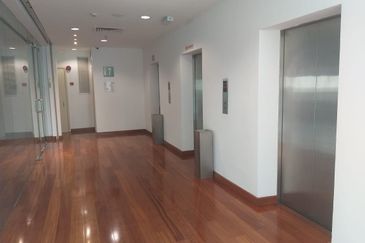 Menara TSH - Fully Fitted, short walk to MRT station