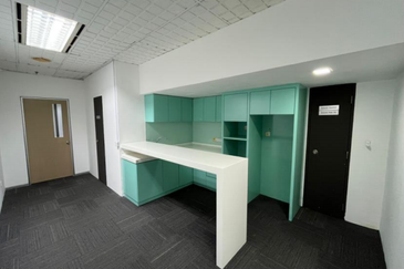 Menara HLX (formerly Menara HLA)