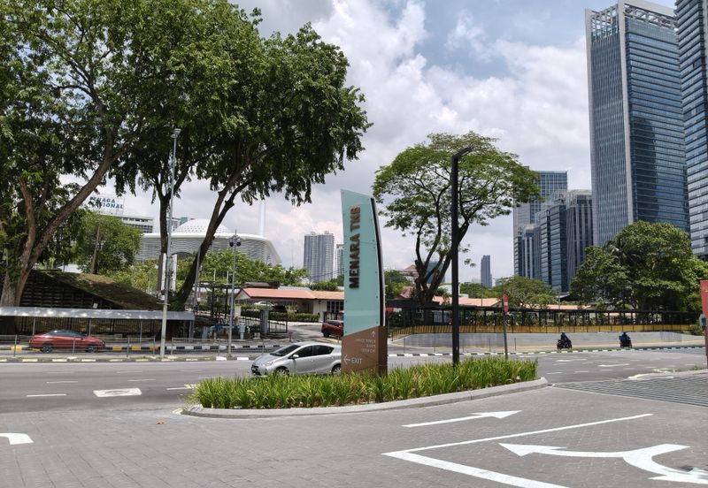 Menara TNB Bangsar - GBI, Short walk to LRT&MRT stations