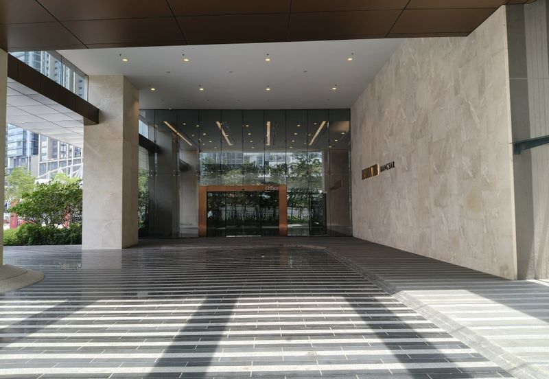 Menara TNB Bangsar - GBI, Short walk to LRT&MRT stations