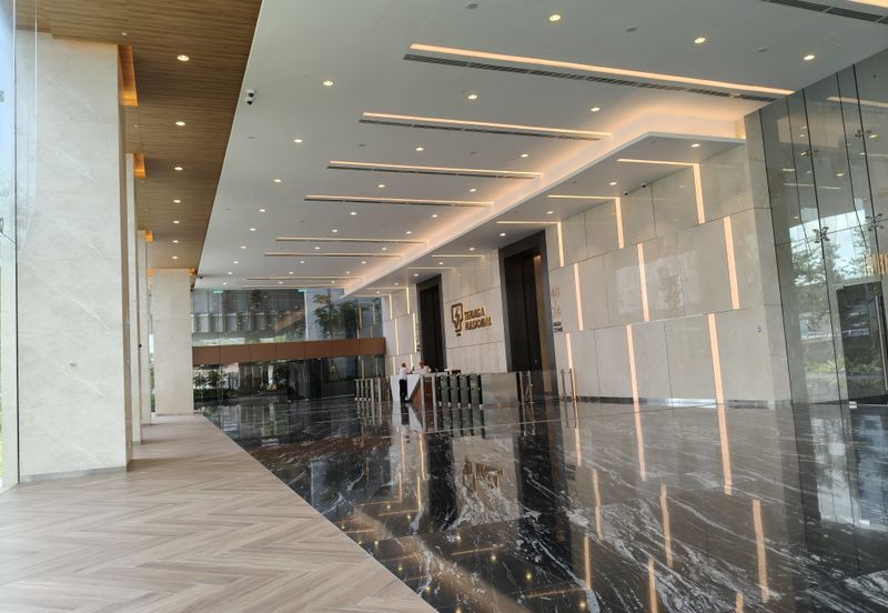 Menara TNB Bangsar - GBI, Short walk to LRT&MRT stations