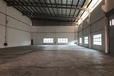 Iskandar Puteri, Gelang Patah, Factory for Sale