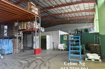 Simpang Renggam, Detached Factory for Sale