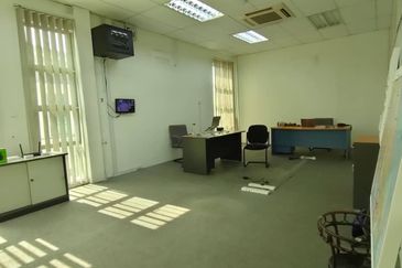 Kempas Utama Industrial Park