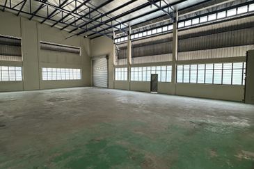 Kempas, Kempas Lama, Semi Detached Factory for Sale