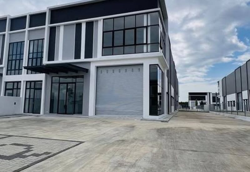 Eco Business Park 2, Senai, Semi Detached Factory for Rent,Corner Unit