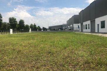 Eco Business Park 2, Senai, Semi Detached Factory for Rent,Corner Unit