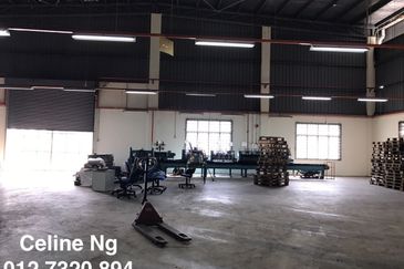 Kempas, Factory for Rent