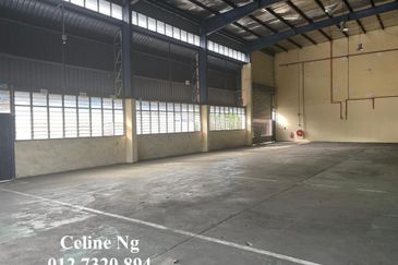 Kempas, Spacious Factory for Rent