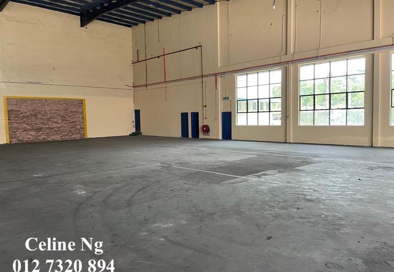 Kempas, Spacious Factory for Rent