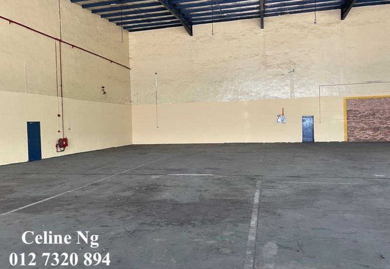 Kempas, Spacious Factory for Rent