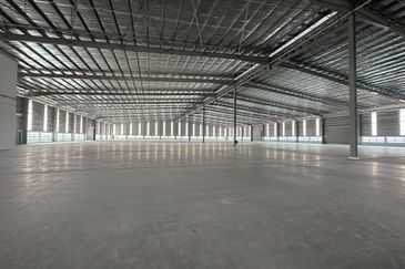 Kempas, Detached Factory for Rent