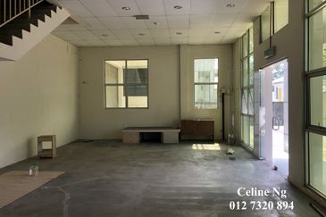 Kempas, Semi Detached Factory for Rent