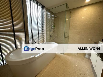 Perfectly located in the heart of JB Town, this luxurious and fully furnished unit offers comfort, style, and convenience, Johor, Johor Bahru