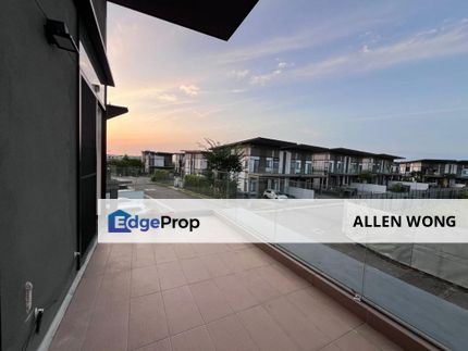 Exclusive Double Storey Semi-D at Sakura Residence Fully Furnished, Johor, 
