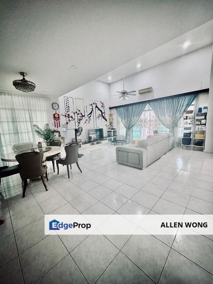 Luxurious 2.5 Storey Semi-D at Jalan Pesona, Pelangi Indah – Prime Location, Johor, Ulu Tiram