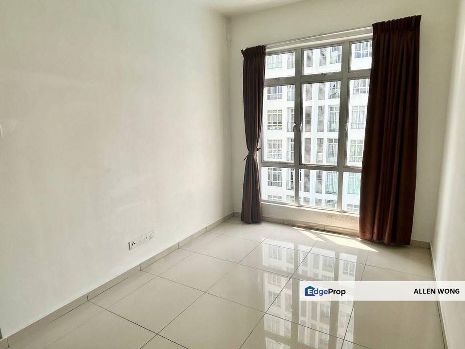 Affordable Corner Lot Unit at One Sentral – Freehold, Prime Location & Great Value, Johor, Nusajaya