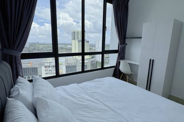 Dedaun Hijau (Greenfield Regency)