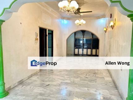 Single-Storey Home with Land at Taman Sri Skudai – Convenient Location Near Tuas, Johor, Skudai