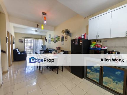 "Spacious Renovated Townhouse at Villa Hijauan – Freehold, Prime Location, Great Value, Johor, Skudai