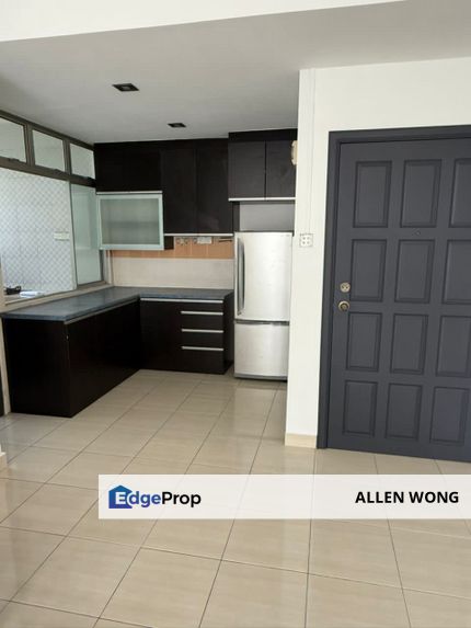 Kipark Apartment Corner Lot with Pool View - Below Bank Value, Johor, Tampoi