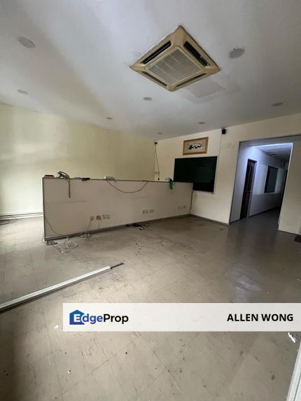 Strategic Semi-D Factory for Sale at Taman Tan Sri Yacob, Johor, Skudai