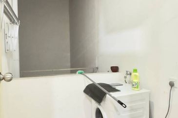 D'Summit Residences @ Kempas Utama