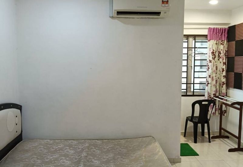 Bangunan Duta Impian (The Embassy Suites)