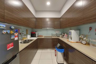 Somerset Puteri Harbour