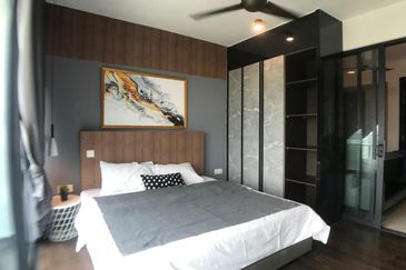 Almas Suites @ Puteri Harbour