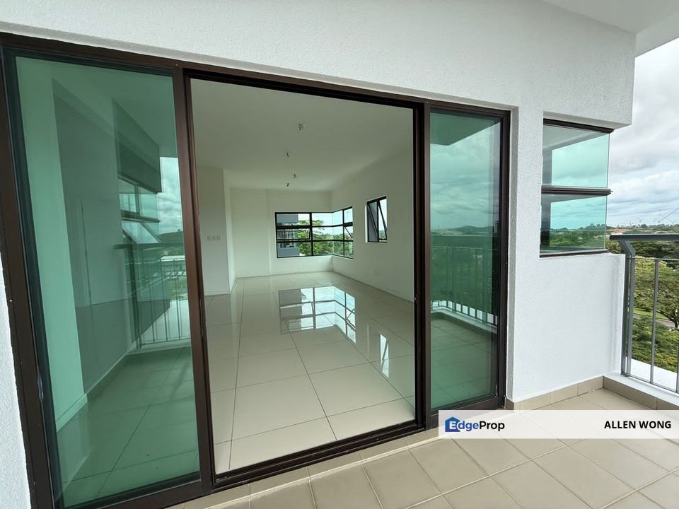 🏡 For Sale: Spacious 3+1 Room Unit @ Ujana Executive Apartments, Johor, East Ledang