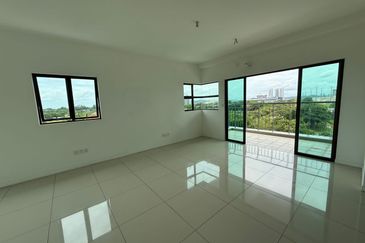 Ujana Executive Apartment