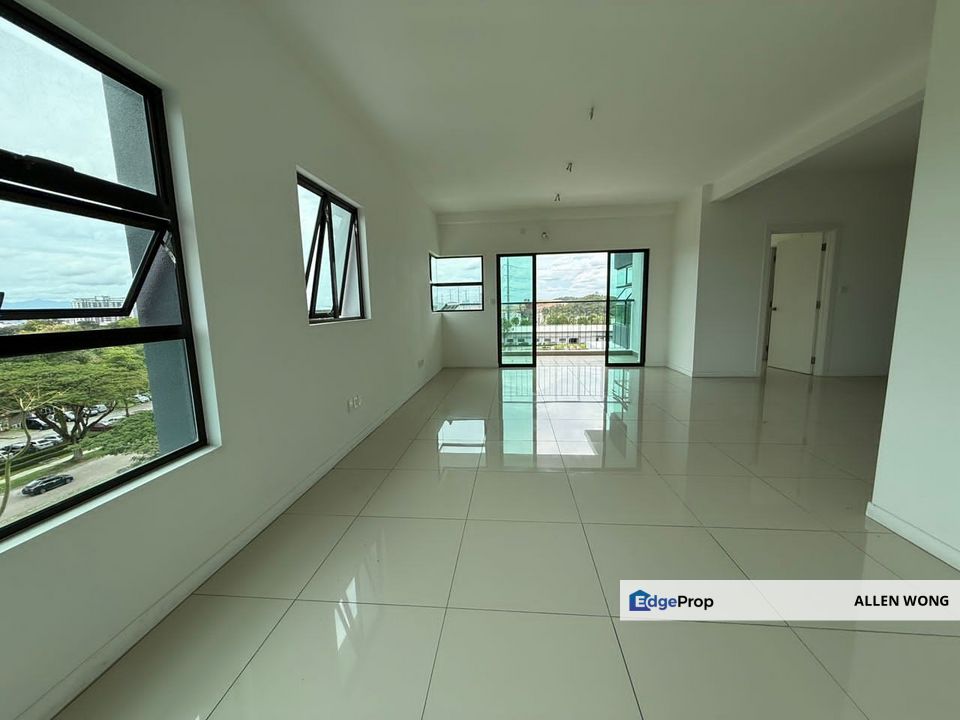 🏡 For Sale: Spacious 3+1 Room Unit @ Ujana Executive Apartments, Johor, East Ledang