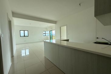 Ujana Executive Apartment