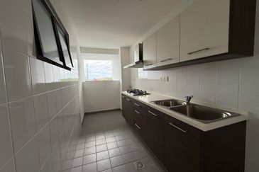 Ujana Executive Apartment