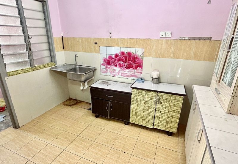 Indah Court Apartment