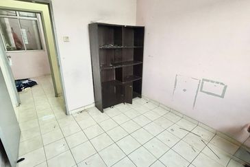 Indah Court Apartment