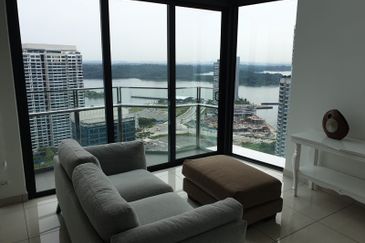 Almas @ Puteri Harbour