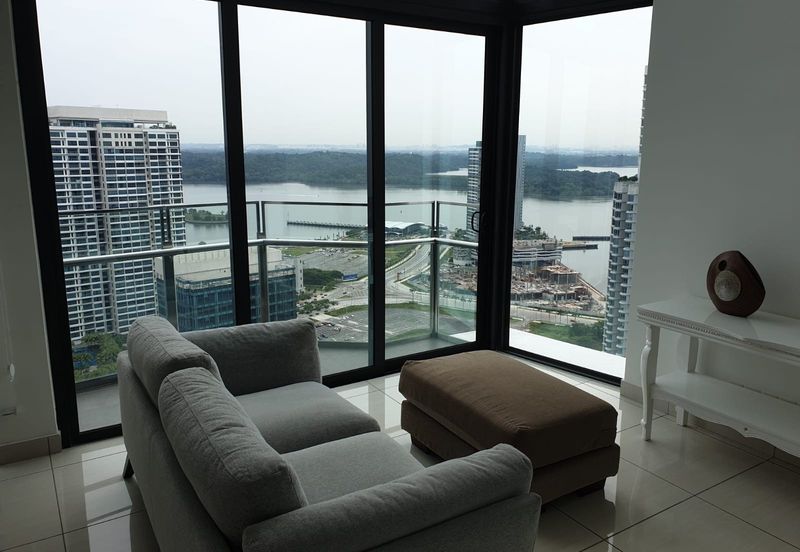 Almas @ Puteri Harbour