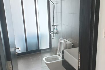 Almas @ Puteri Harbour