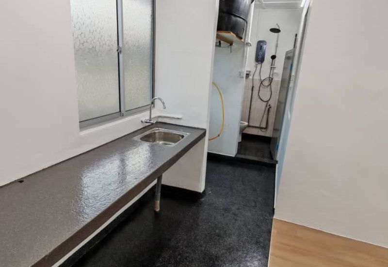 Flat Taman Ungku Tun Aminah