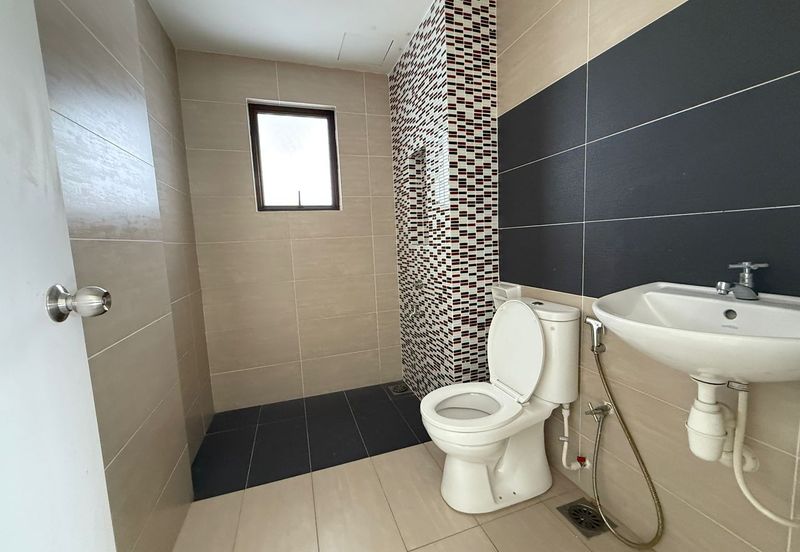 Ujana Executive Apartment