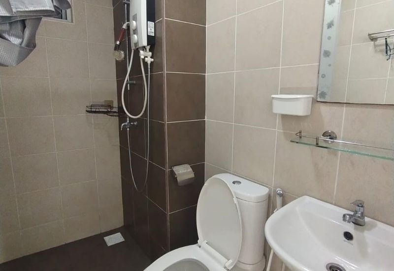 Golden Sands Seaview Residence